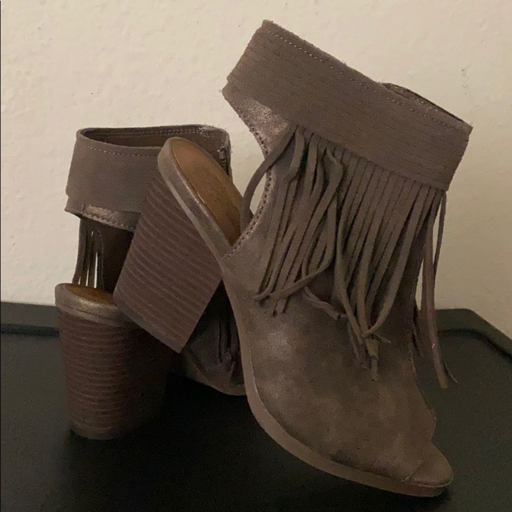 ✨Women’s Fringe Block Heels